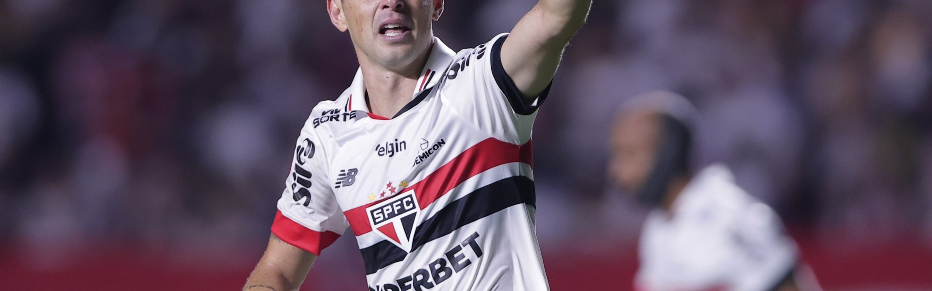 九游娱乐-记者：奥斯卡与圣保罗的解约谈判陷入僵局，财务问题存在分歧