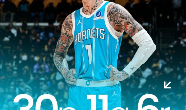 九游娱乐官方网站-美媒批詹皇失误+不回防葬送比赛！近七战场均28+8 名嘴还恶意诋毁？|詹姆斯|湖人|勒布朗·詹姆斯|勒布朗|东契奇_新浪体育_新浪新闻